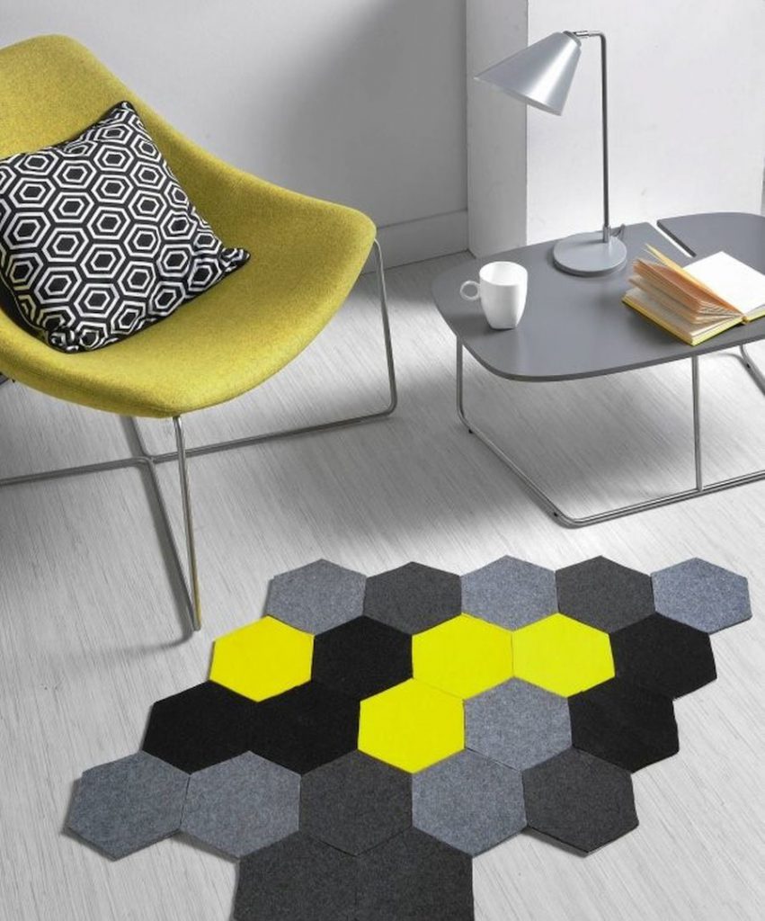 Filcowy dywan z heksagonów