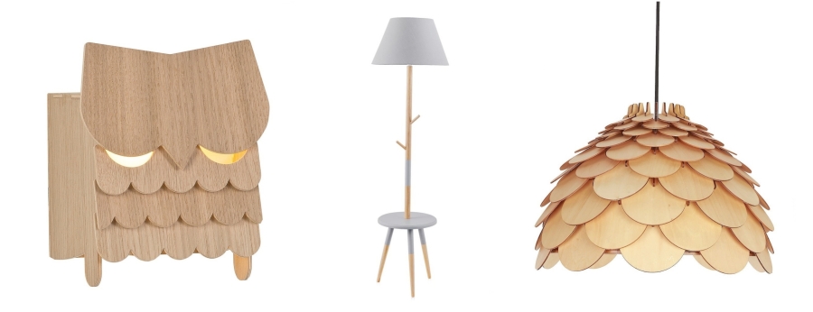 Drewniane lampy: dziecięca, podłogowa i wisząca.